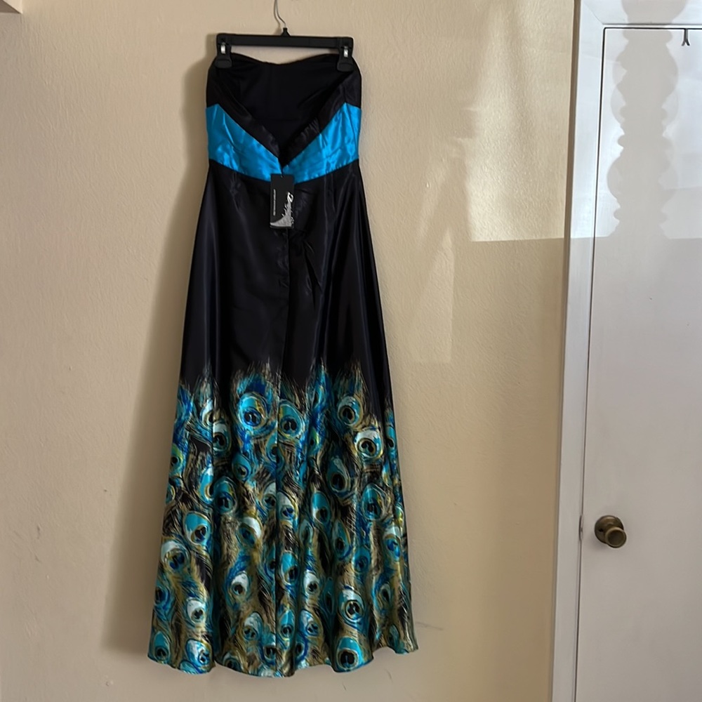 NWT Women’s Ever Pretty Peacock Strapless Maxi Dress size 8 - Picture 2 of 4